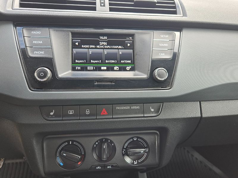 Škoda Fabia (2016) 1.2 TSI Serviska - fotka 11 z 31