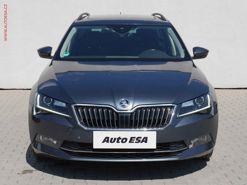 Škoda Superb (2019) 2.0TDi, DSG, webasto - fotka 2 z 24