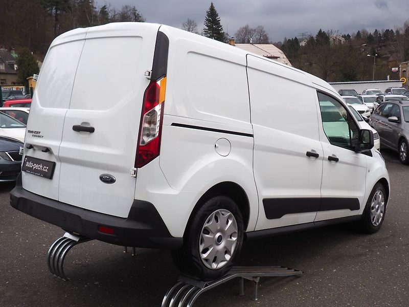 Ford Transit Connect (2018) 1.5TDCi  L2H1 - fotka 4 z 26