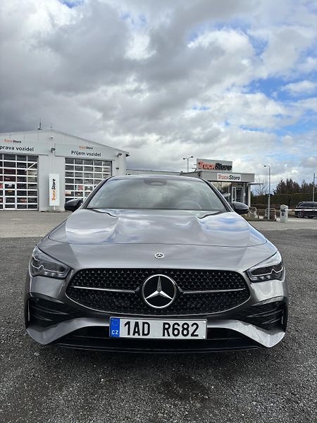 Mercedes-Benz CLA (2024) 200d shooting brake - fotografie inzerátu