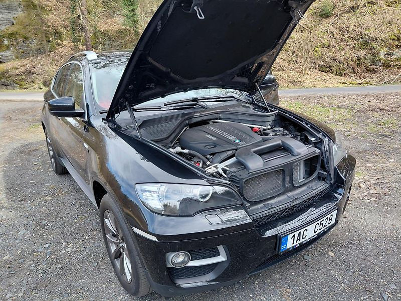 BMW X6 (2013) M-packet, X-drive vyhř.sedaček - fotka 23 z 39