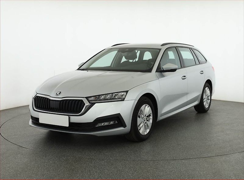 Škoda Octavia (2023) Ambition 2.0 TDI, ČR,1.maj - fotka 2 z 21