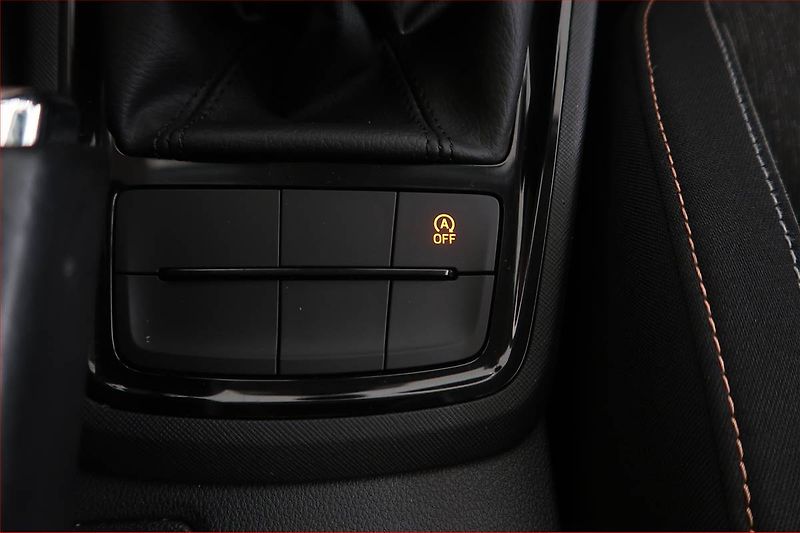 Škoda Kamiq (2021) 1.0 TSI, Tempomat - fotka 16 z 17