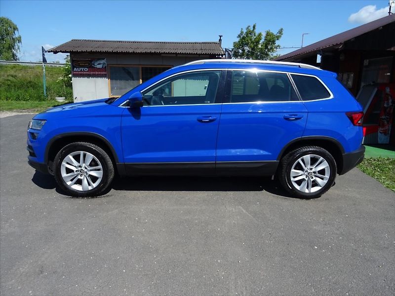 Škoda Karoq 1,0 TSi Business  85 kW - fotka 6 z 31