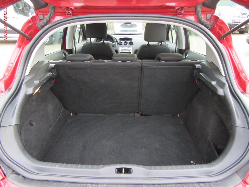 Peugeot 308 (2012) 1.4i 16V, ČR, AC - fotka 7 z 15
