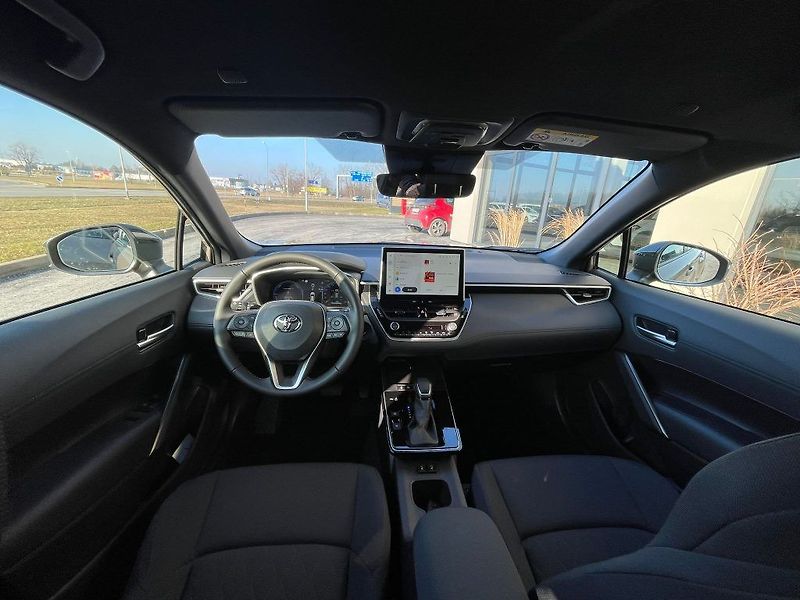 Toyota Corolla Cross 1.8 Hybrid 140 HP STYLE - fotka 29 z 30