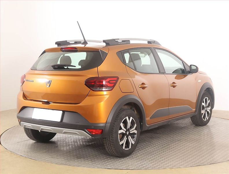 Dacia Sandero (2021) 1.0 TCe, Automat, Serv.kniha - fotka 5 z 18