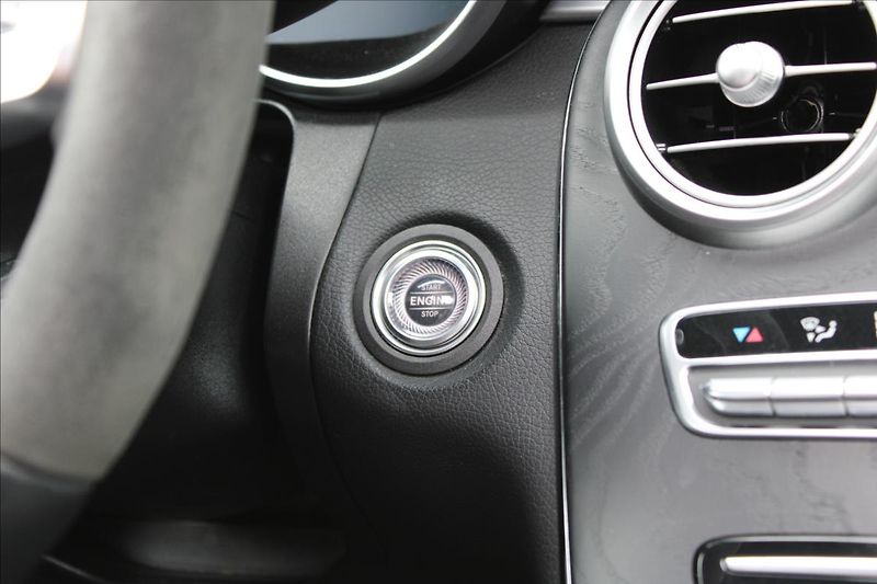 Mercedes-Benz GLC 43 AMG 4M/TOP-VÝBAVA/DPH - fotka 28 z 49