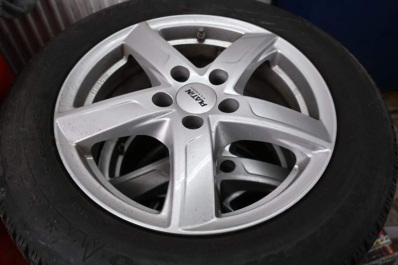 Ford Focus (2022) 1.5 ACTIVE LED Kamera ECOBLUE - fotka 32 z 33