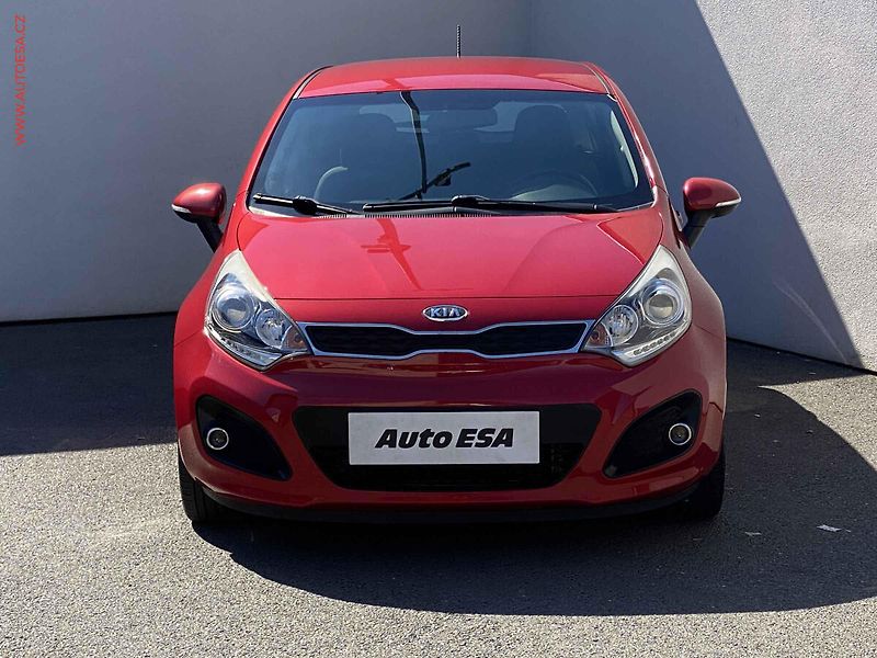 Kia Rio (2012) 1.4i, +kola - fotka 2 z 17