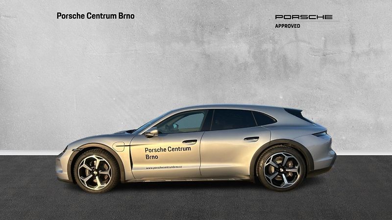 Porsche Taycan 4 Cross Turismo - fotka 3 z 29