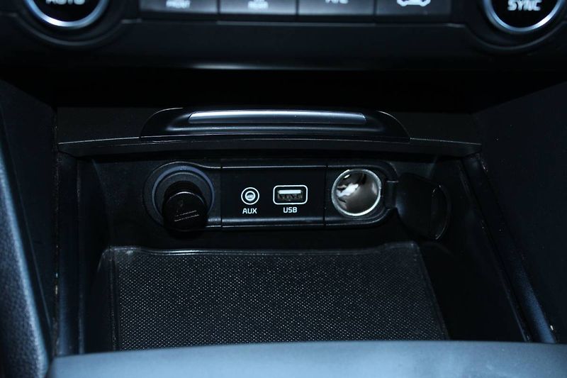 Kia Optima (2019) 1.6 CRDI 100kW automat servisk - fotka 12 z 30