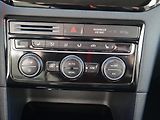 Volkswagen Golf Sportsvan (2015) 2.0TDi, Highline, bixen, TZ - náhled 15