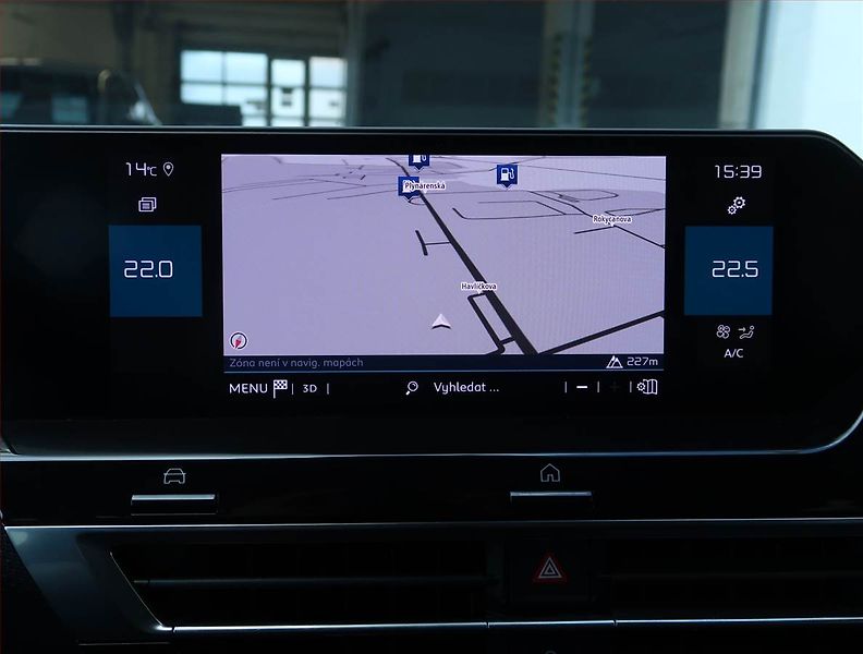 Citroën C4 (2021) 1.2 PureTech, ČR,1.maj - fotka 13 z 18