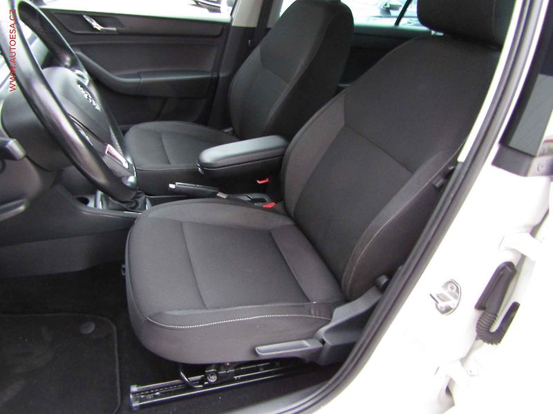 Škoda Rapid (2014) 1.6 TDi, ČR, AC, STK3/28 - fotka 9 z 15