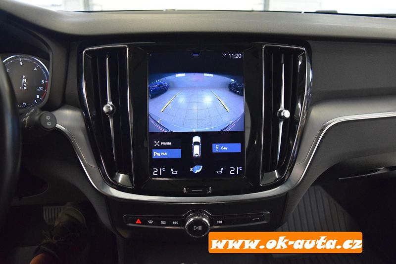 Volvo V60 2.0 D PRAV.SERVIS AUTOMAT 2020 - fotka 47 z 61