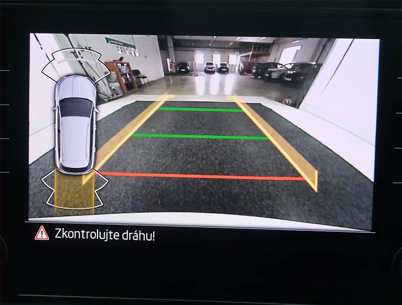 Škoda Karoq (2024) Fresh 1.5 TSI - fotka 21 z 21