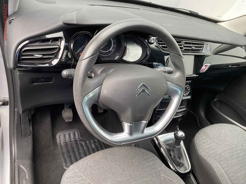Citroën C3 (2016) 1.2 PT, Exclusive, navi - fotka 12 z 17