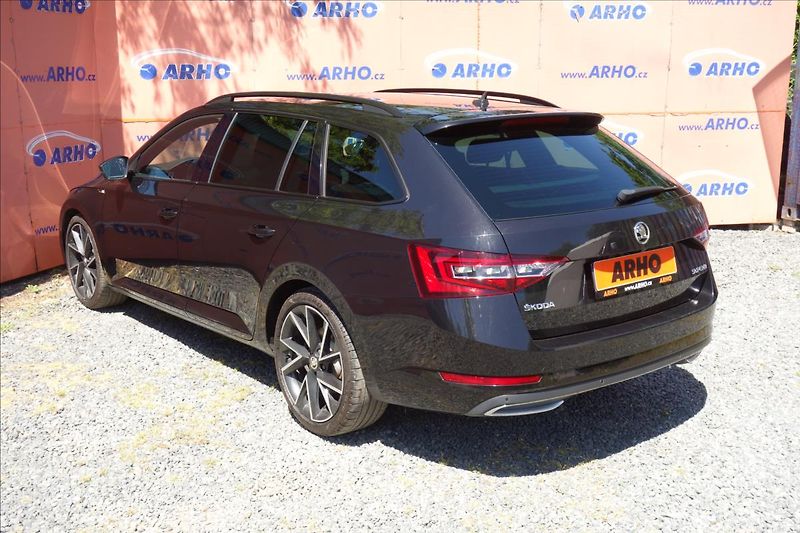 Škoda Superb 2,0 TDi,SERV.KN.,SPORTLINE,DSG - fotka 5 z 49