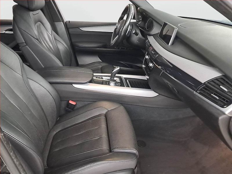 BMW X5 (2016) xDrive30d - fotka 9 z 24