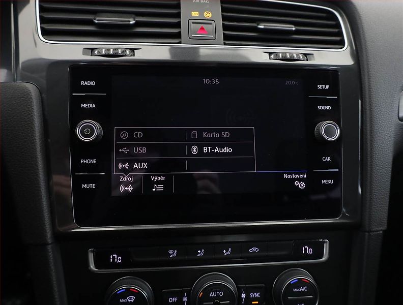 Volkswagen Golf (2018) 1.0 TSI, Tempomat - fotka 11 z 19