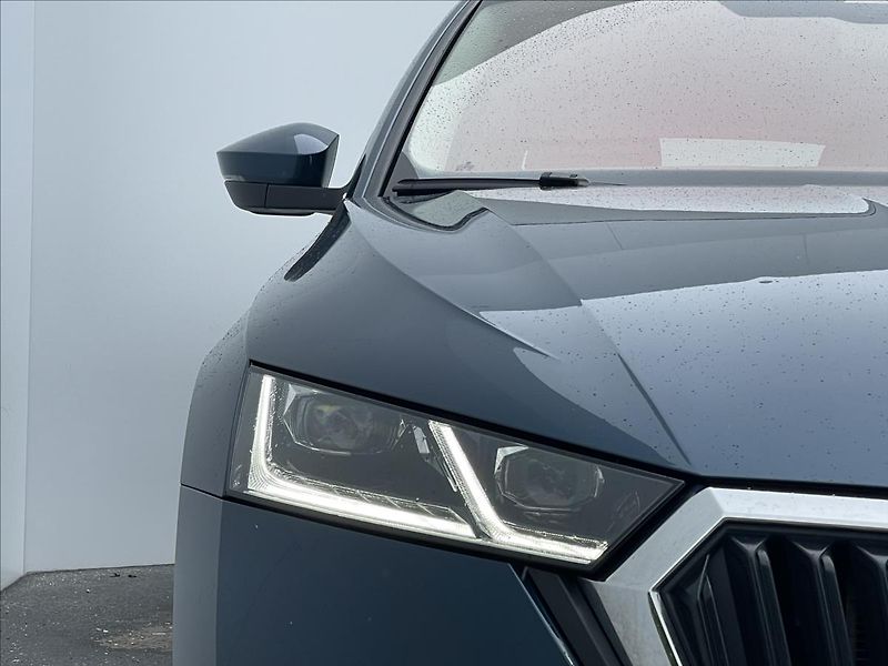 Škoda Octavia 2,0 TDI DSG Style Plus TAŽNÉ - fotka 21 z 25