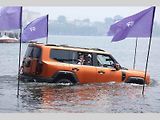 Čínský Jetour G700 Ark Edition dokáže i plavat.