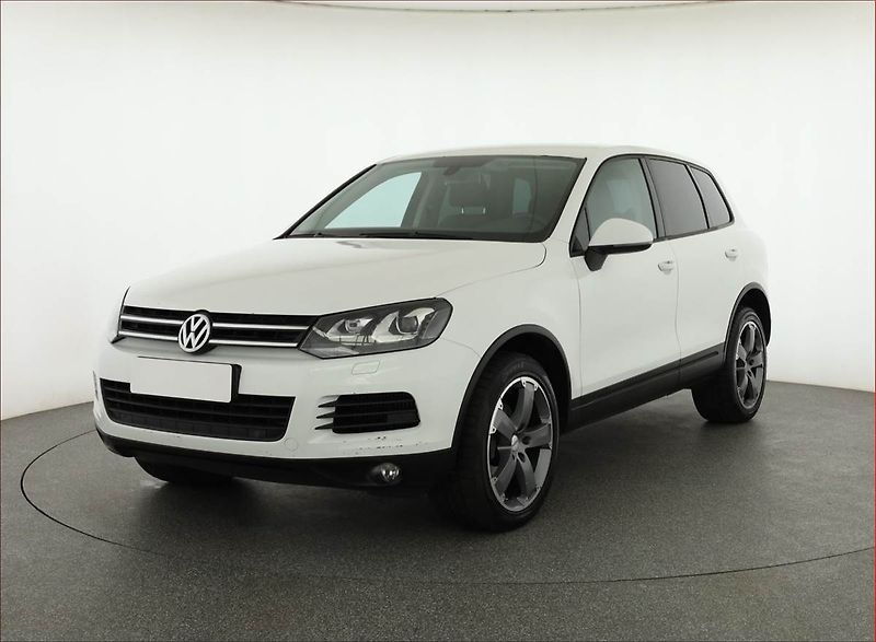 Volkswagen Touareg (2012) 3.0 TDI, 4X4, Automat - fotka 2 z 17
