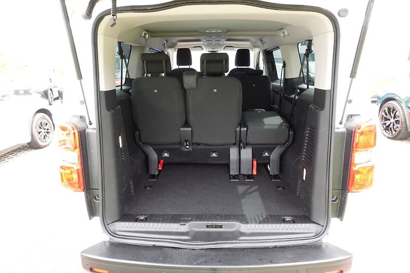 Toyota ProAce ZLEVNĚNO 2,0D-4D 130kW A/T L2 - fotka 15 z 35