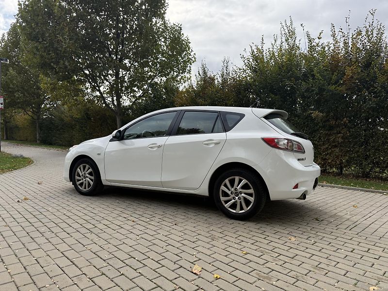 Mazda 3 1.6 MIRAI - fotka 6 z 31