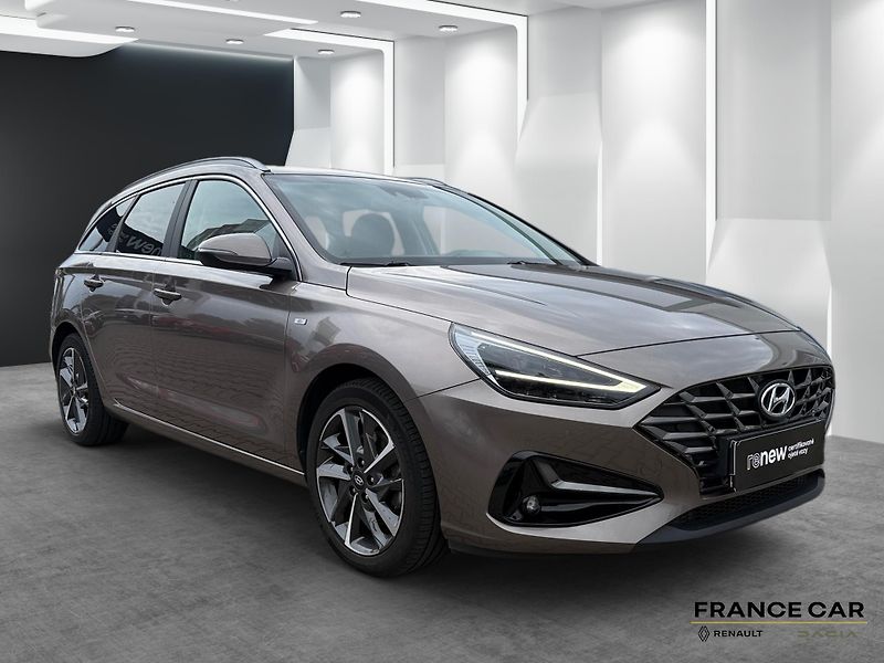 Hyundai i30 (2021) 1,5 T-GDi 117 kW SMART DCT - fotka 3 z 24