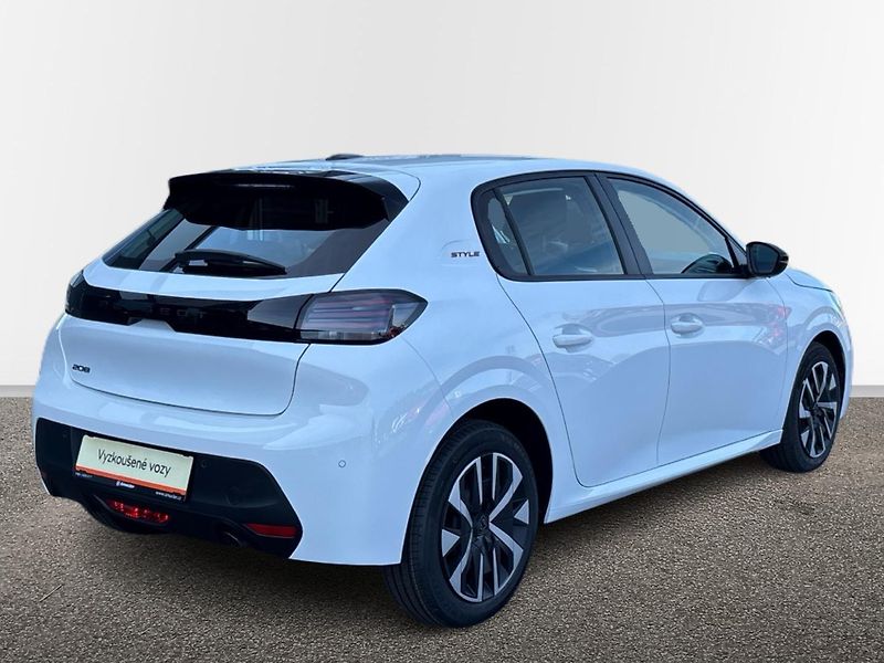 Peugeot 208 STYLE - fotka 2 z 28