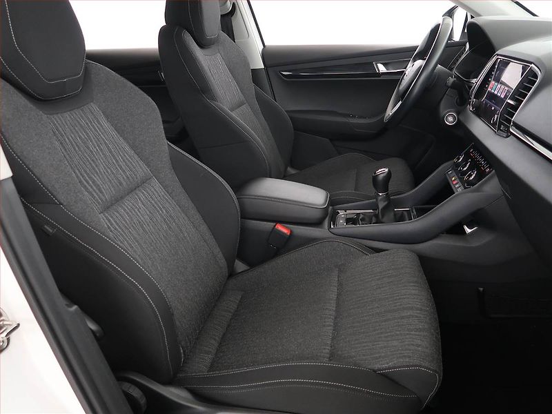 Škoda Karoq (2019) Style 1.6 TDI, Serv.kniha - fotka 9 z 19