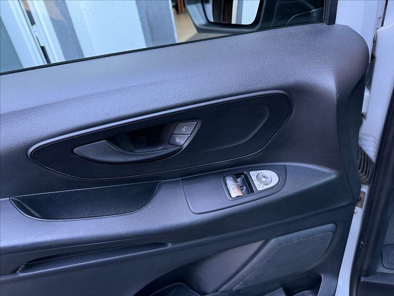 Mercedes-Benz Vito 2,2 CDI 119L,AT,6míst,TOP, Po - fotka 19 z 29