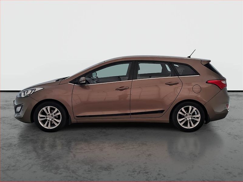 Hyundai i30 (2014) 1.6 GDI, Tempomat - fotka 3 z 17