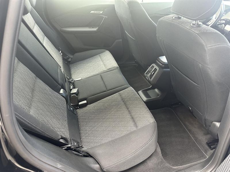 BMW iX1 xDrive30 - fotka 13 z 14