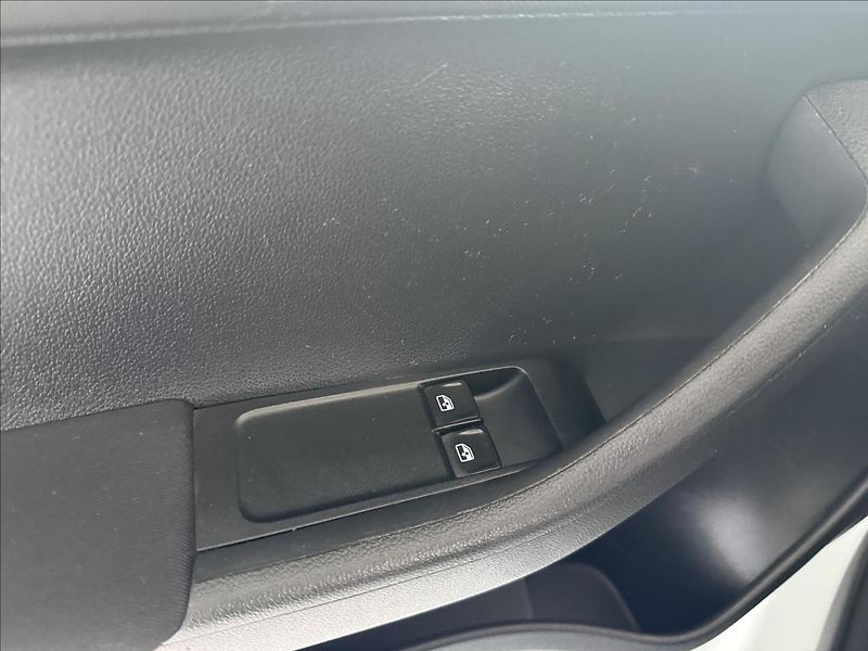 Škoda Fabia 1,2   TSI 66kW,WEBASTO - fotka 10 z 24