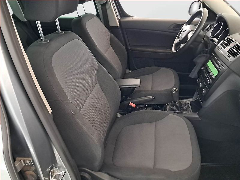 Škoda Yeti (2012) 1.4 TSI, Serv.kniha - fotka 9 z 15