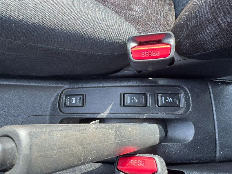 Nissan Note (2006) 1,4i 65 KW LPG - fotka 39 z 46