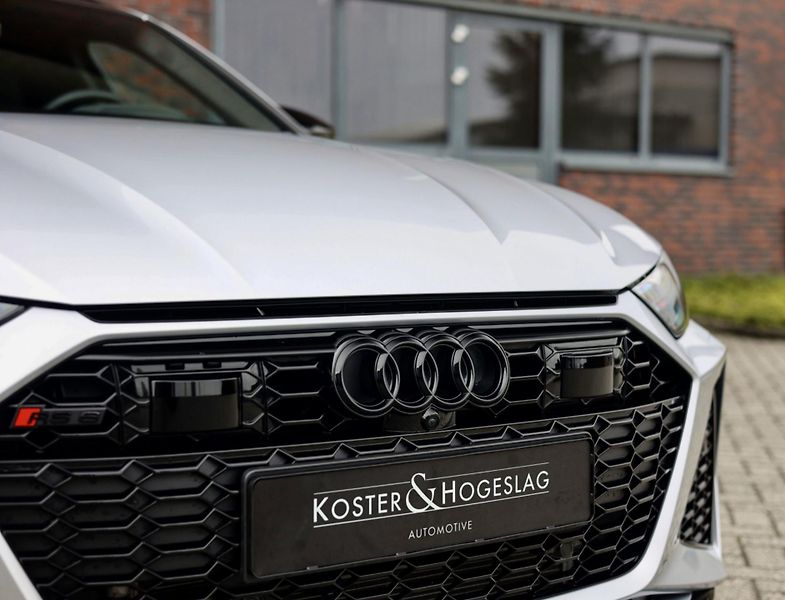 Audi RS 6 (2023) 4.0 TFSI V8 quattro Exclusive - fotka 9 z 49