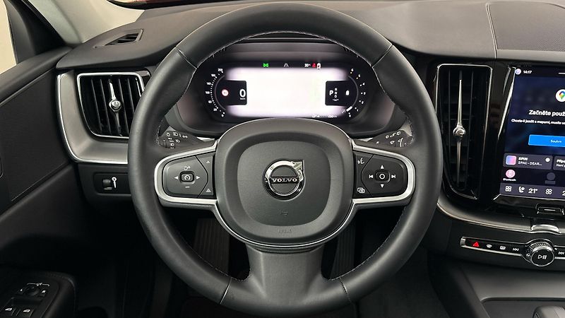 Volvo XC60 2.0 B4 AUT AWD Momentum Pro - fotka 9 z 28