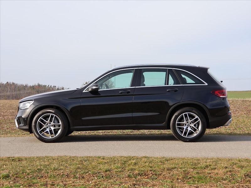 Mercedes-Benz GLC 2,0 300d 180kW 4Matic AMG DPH - fotka 2 z 36