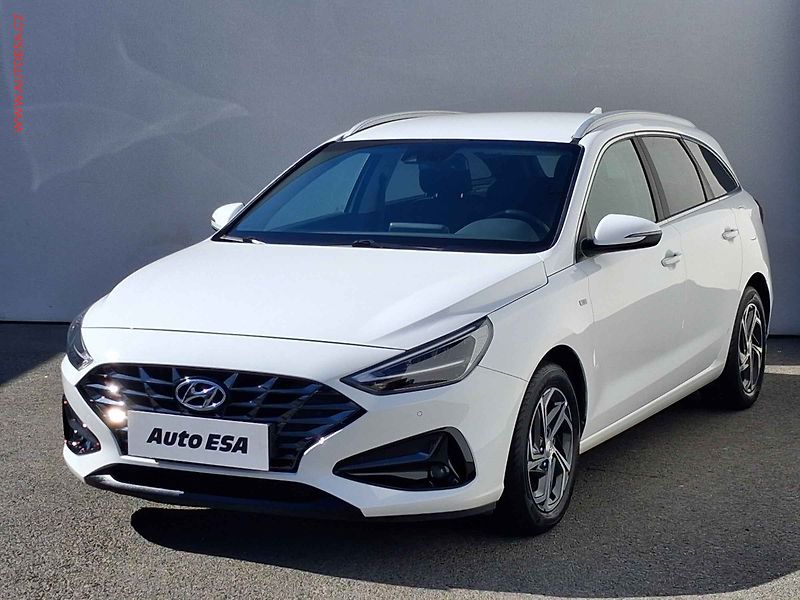 Hyundai i30 (2022) 1.5 T-GDi 48V MHEV, 1.maj,ČR - fotka 3 z 20