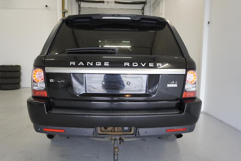 Land Rover Range Rover Sport 3,0 TDV6 4WD AUTOMAT - fotka 6 z 39