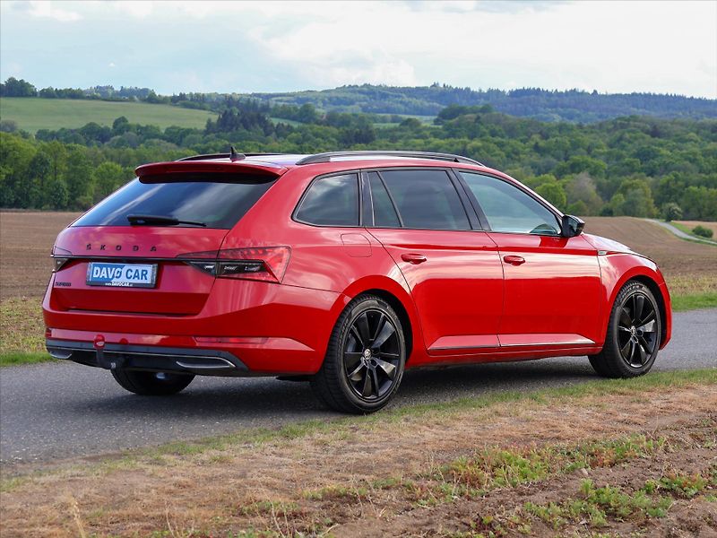 Škoda Superb 2,0 TDI DSG Sportline LED DPH - fotka 7 z 39