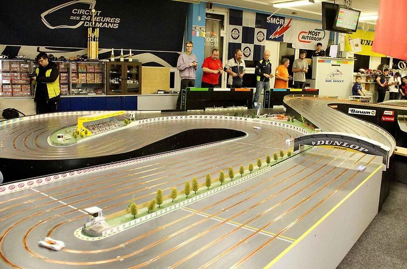 Modelářský Klub Most byl pořadatelm již 12. ročníku mezinárodního závodu LMP 32 na autodráze ve Středisku volného času v Mostě.