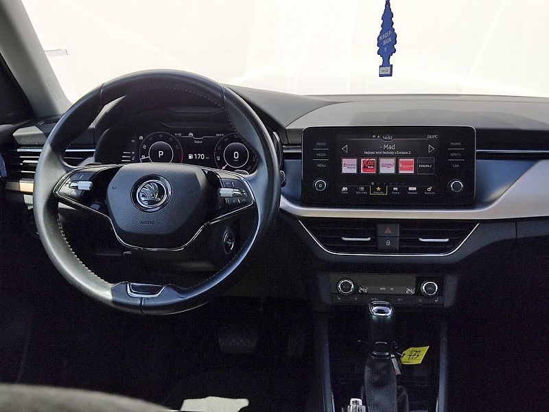 Škoda Scala (2020) Style Emotion 1,5 Tsi 110 Kw D - fotka 6 z 36