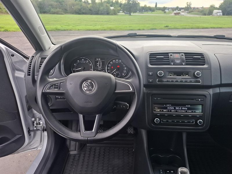 Škoda Roomster (2015) 1.2TSi 63kW,aut.klima,rok 2015 - fotka 10 z 19