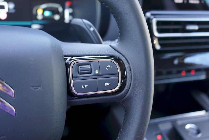 Citroën C5 Aircross (2025) MAX Hybrid 136 ë-DCS6 - fotka 22 z 27