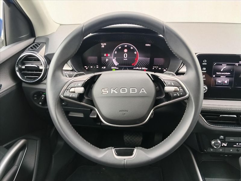 Škoda Fabia 1,0   Top Selection 1.0 TSI 85 - fotka 5 z 29